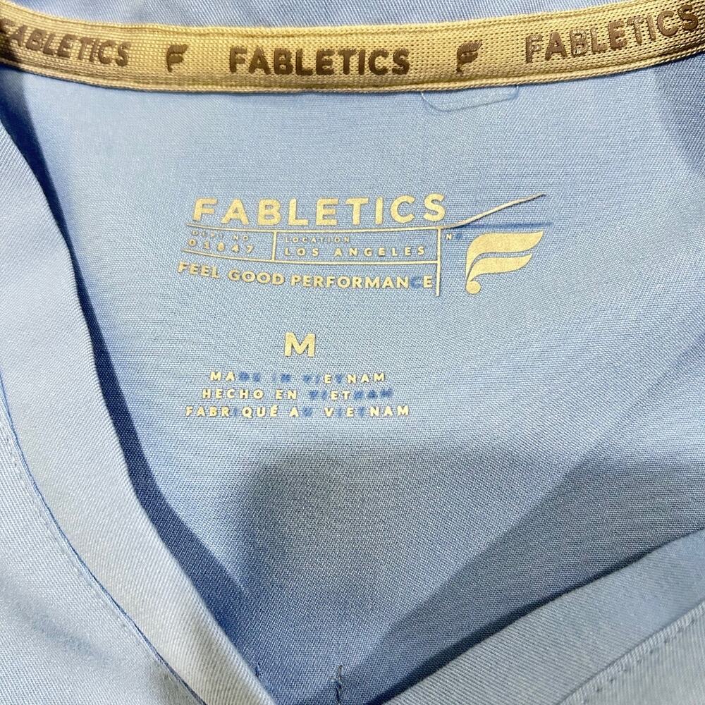 Fabletics Vital Scrub Top Semi Fit V-Neck Short Sleeve in Ceil Blue Medium - Picture 5 of 7